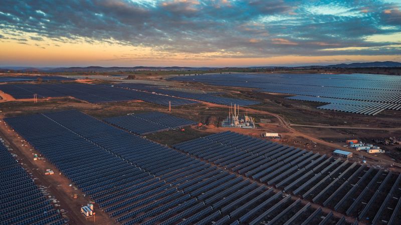 suntop-solar-farm